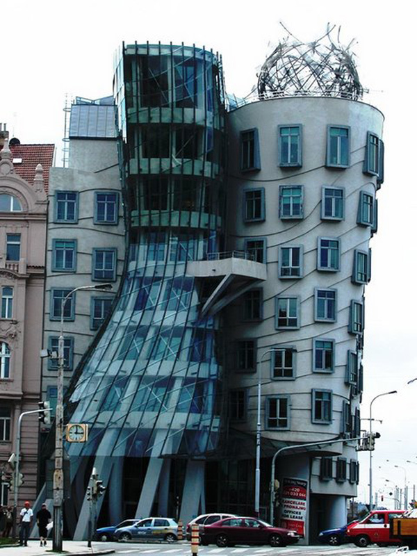 10-most-amazing-buildings-in-the-world-Dancing-Building-Prague-Czech-Republic.jpg