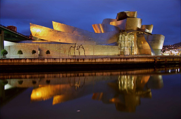 10-most-amazing-buildings-in-the-world-Guggenheim-Museum-Bilbao-Spain.jpg