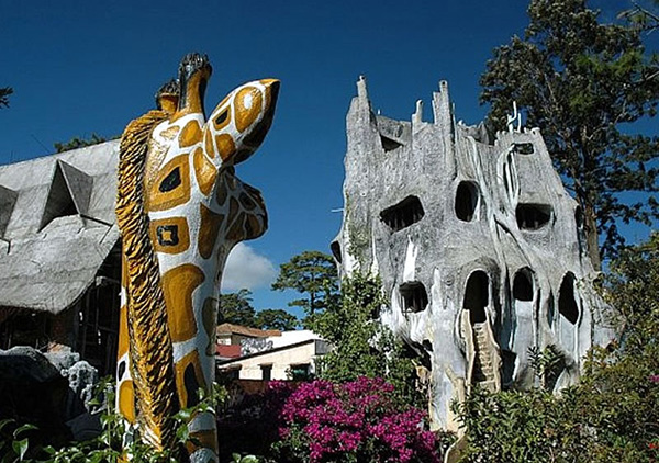 10 Most Bizarre Buildings in the World