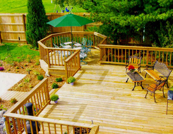 Outdoor Deck Decorating Ideas - Kitchen Layout and Decorating Ideas