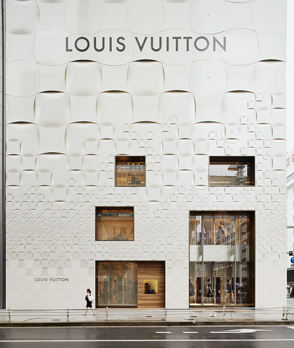 New Exterior Design Of Louis Vuitton Store In Tokyo | www.bagsaleusa.com/product-category/classic-bags/