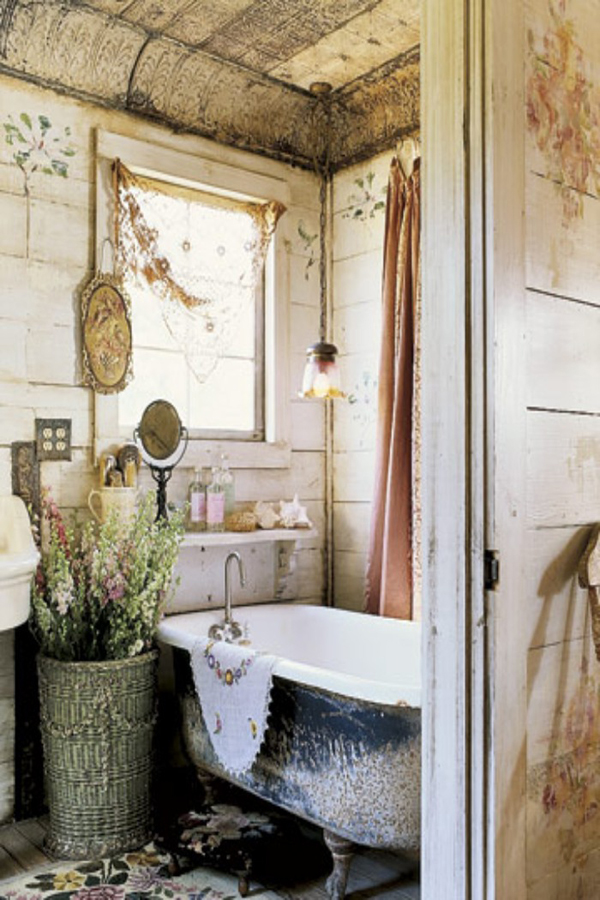 Rustic Bathroom Design Ideas | InteriorHolic.