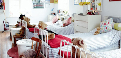 shared-kids-room-for-three-and ...