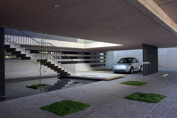 Top 5 Modern Garage Designs | InteriorHolic.