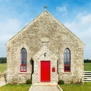 19th Century Chapel in English Fields Turned Into Modern Home