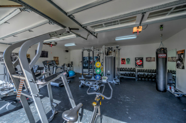 Chris Hemsworth Malibu home gym