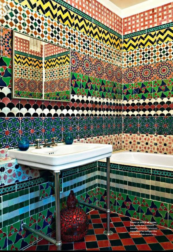 Zellige, Moroccan tiles in a bathroom