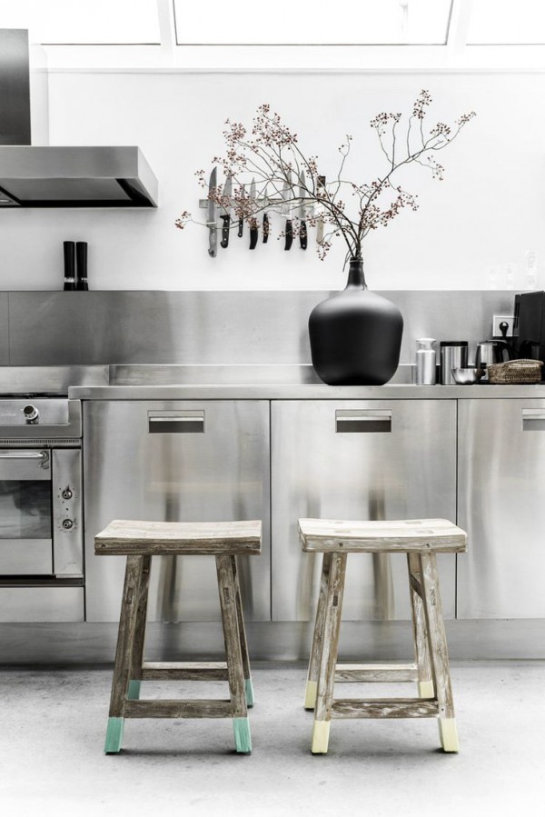 Stainless Steel Kitchen Design Ideas | InteriorHolic.com