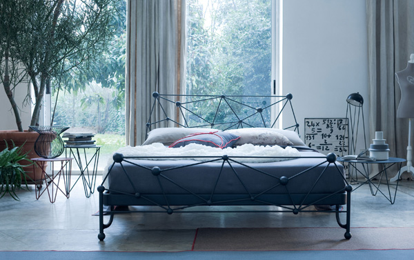 Amazing and Stylish Astro Bed by Ciacci