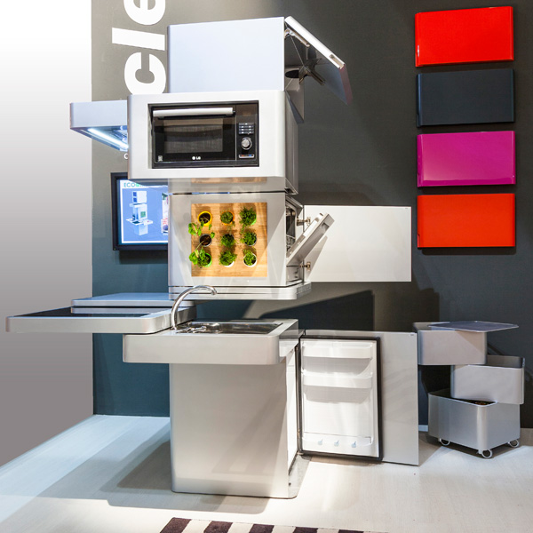 Ecooking vertical kitchen designed by architect Massimo Massimo Facchinetti for Clei