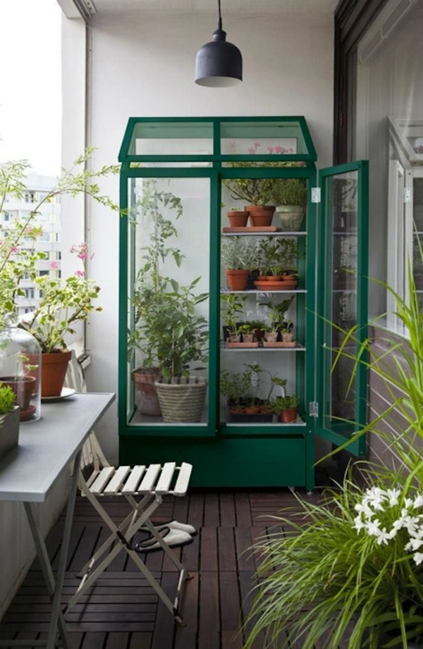 Glass cabinet conservatory