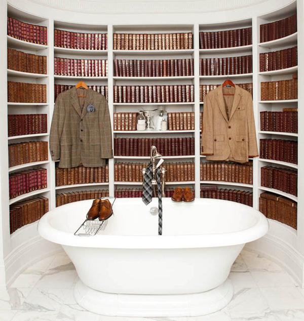 Good Idea? Library in Bathroom | InteriorHolic.com