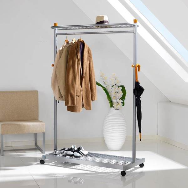 Mobile hanger for clothes