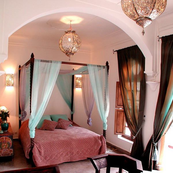 Moroccan bedroom decor