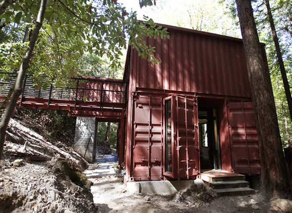 Six Oaks House Made of Shipping Containers