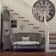 Decorating Twists: Clock in Interior